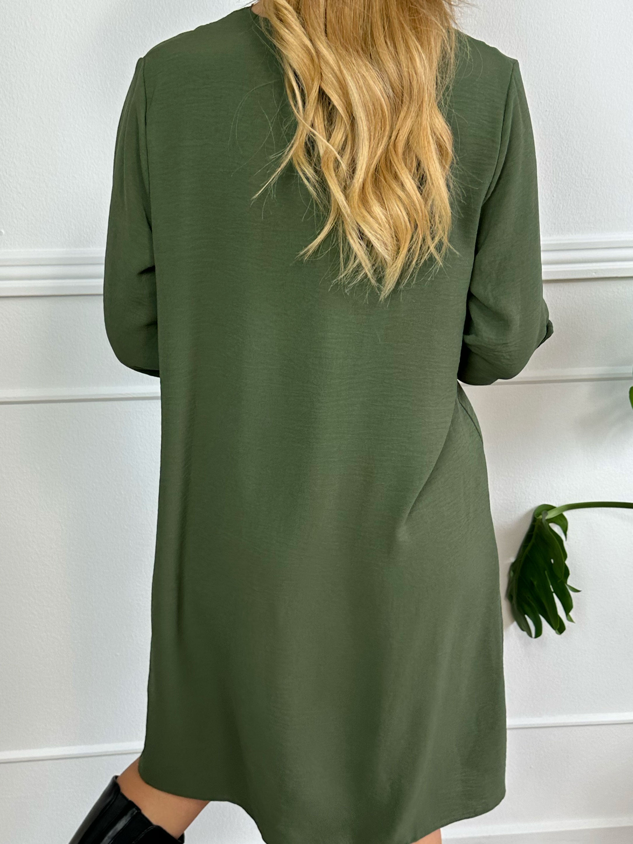 Elly Long - Simpel kjole med blondekant